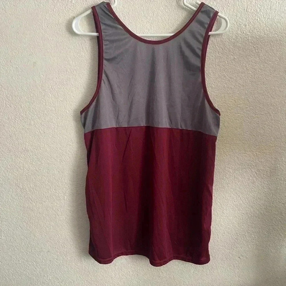 🆕Moisture Management Lightweight Tank🆕 - Picture 2 of 5